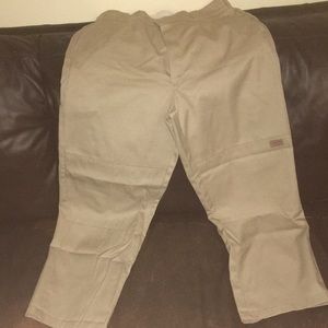 Baggy Dickie’s work pants